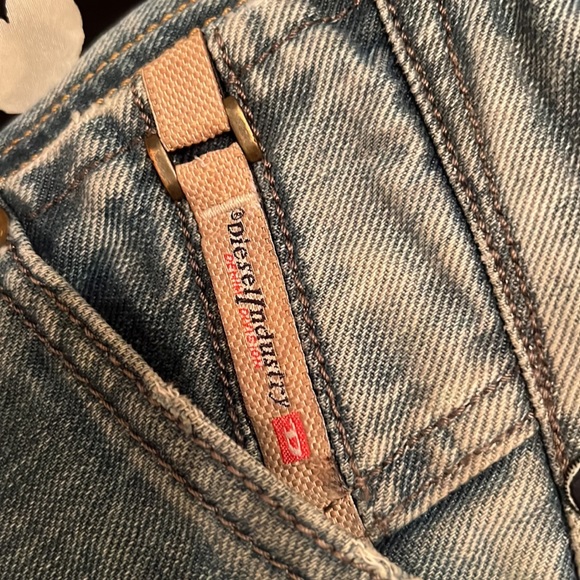 Diesel Belther Jeans. - Picture 7 of 7